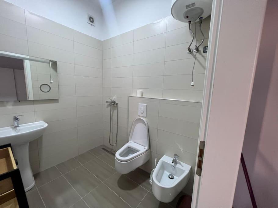 Thyamis Apartment 地拉那 外观 照片