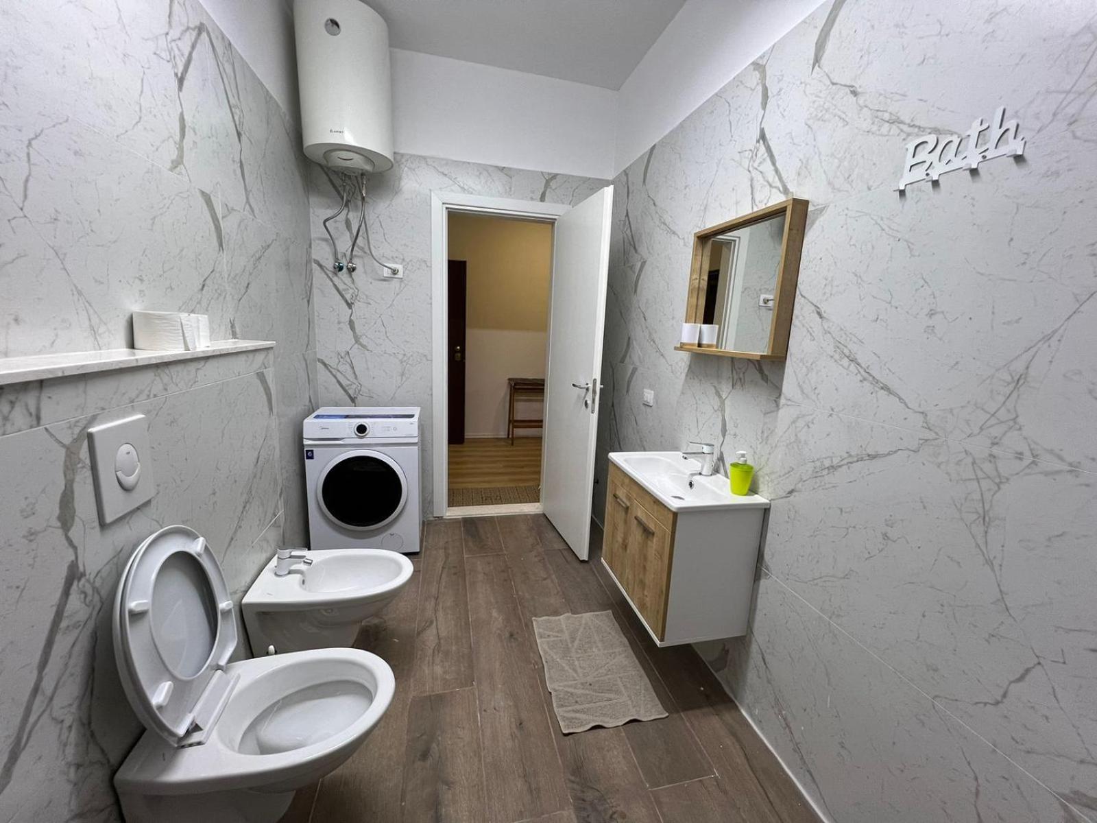 Thyamis Apartment 地拉那 外观 照片