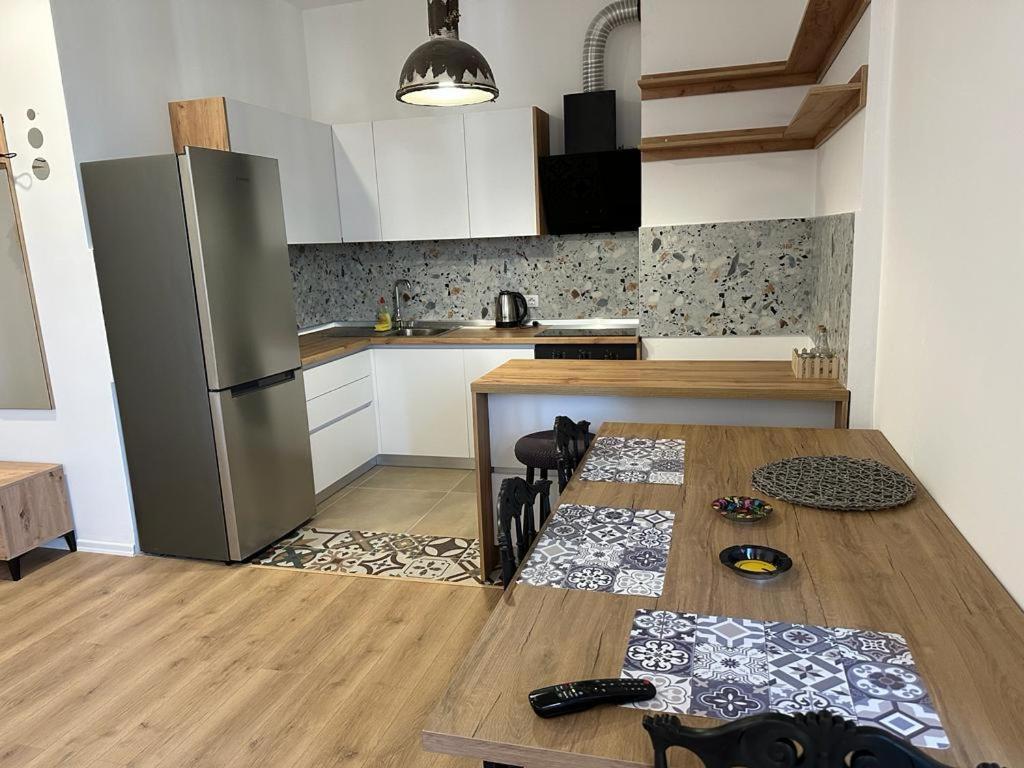Thyamis Apartment 地拉那 外观 照片