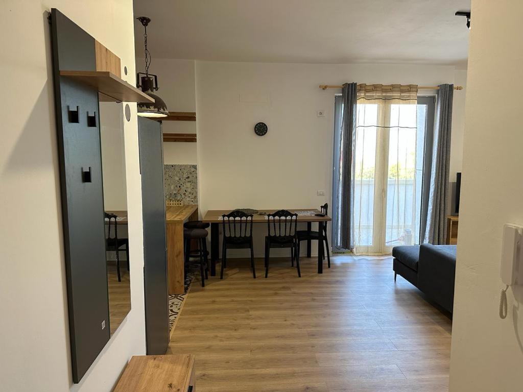 Thyamis Apartment 地拉那 外观 照片
