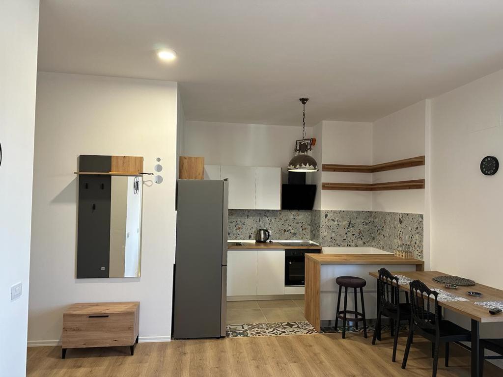 Thyamis Apartment 地拉那 外观 照片
